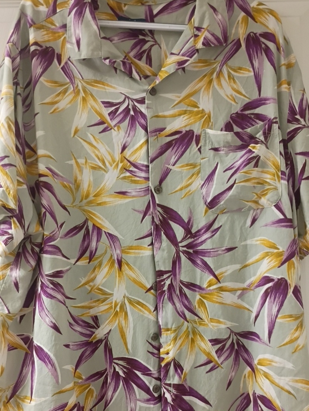 Hawaiian Mens Shirt Light Green Button-Down Leaf Print